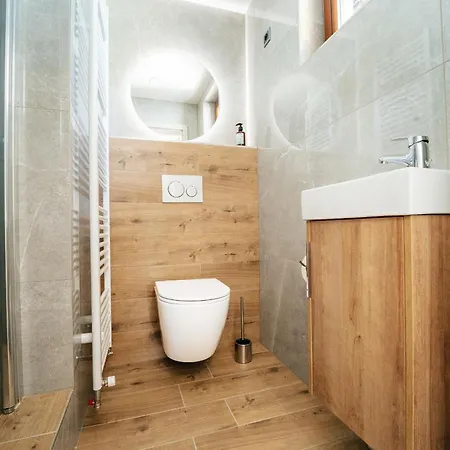 Two Wings * Lomnice nad Lužnicí