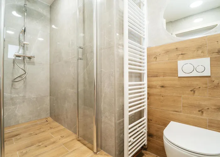 Two Wings Apartman *